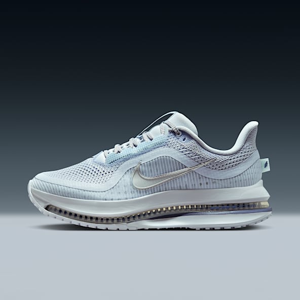 Running Shoes. Nike JP